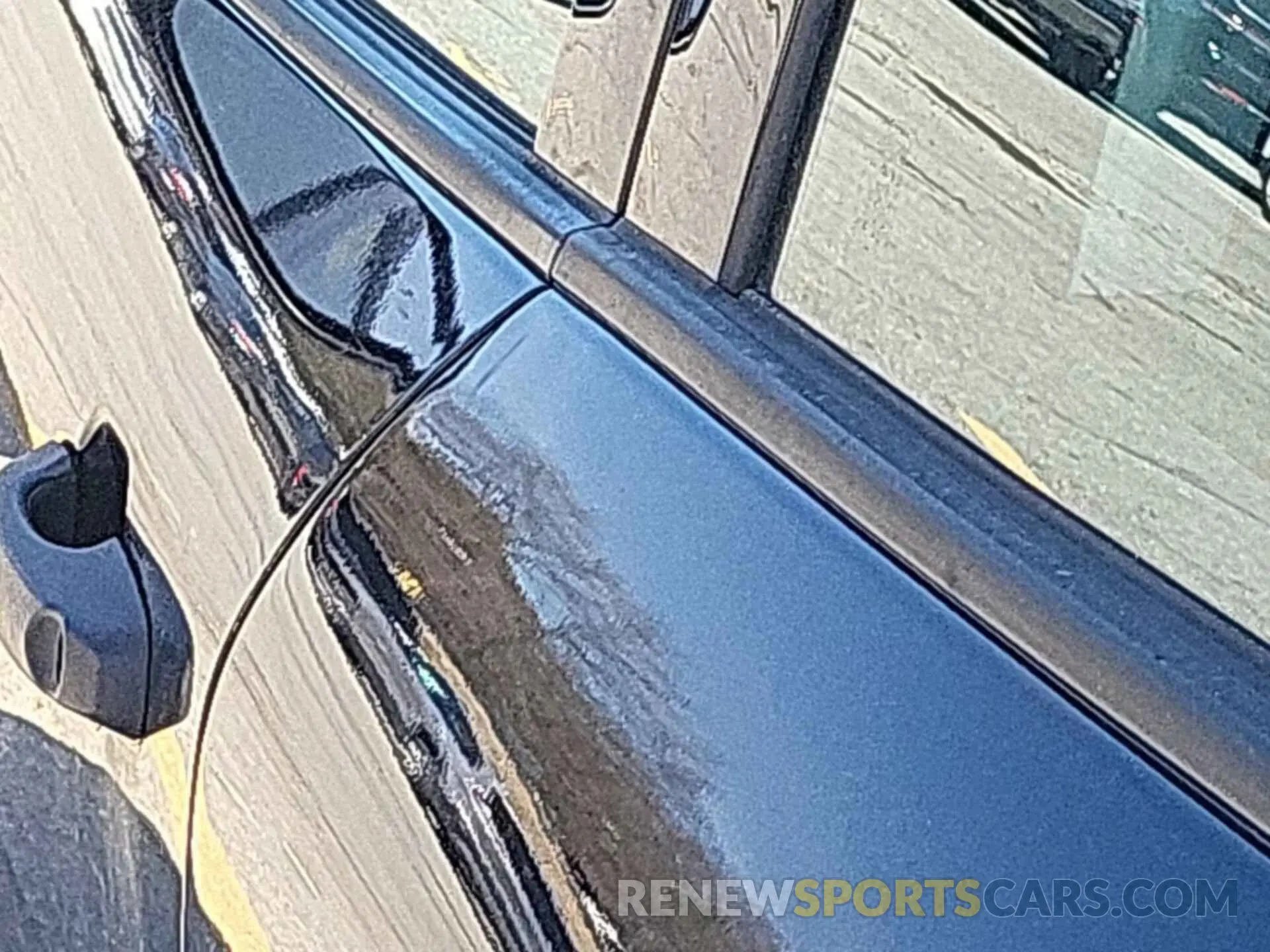 25 Photograph of a damaged car 1FMCU0F68MUA99044 FORD ESCAPE 2021