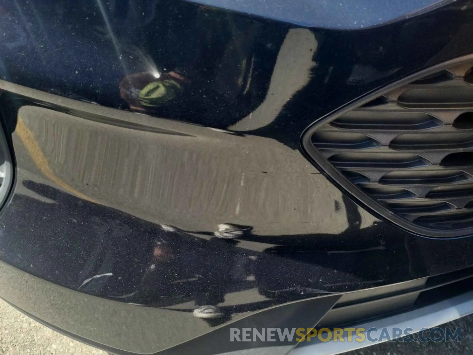 30 Photograph of a damaged car 1FMCU0F68MUA99044 FORD ESCAPE 2021