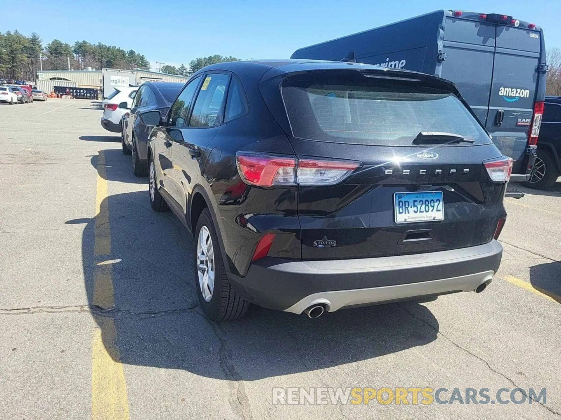33 Photograph of a damaged car 1FMCU0F68MUA99044 FORD ESCAPE 2021