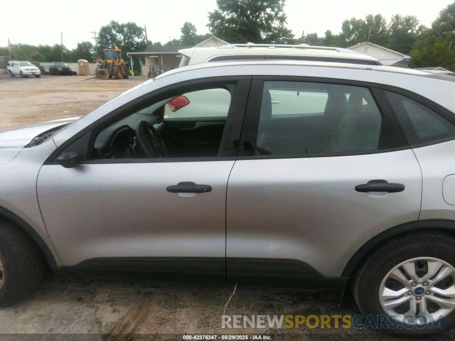 14 Photograph of a damaged car 1FMCU0F69MUA76761 FORD ESCAPE 2021