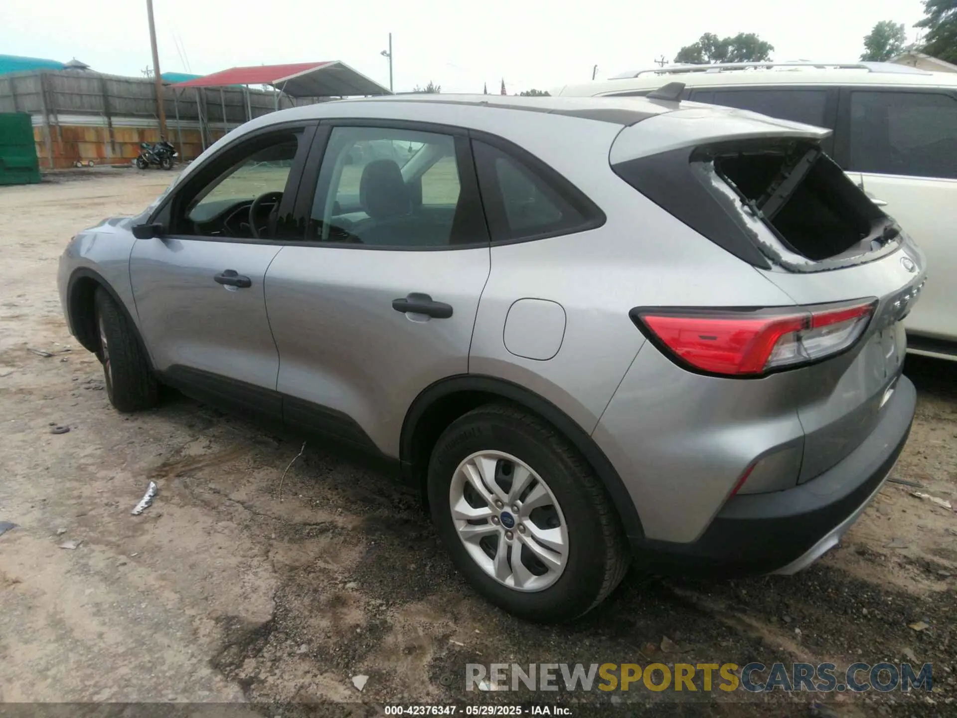 3 Photograph of a damaged car 1FMCU0F69MUA76761 FORD ESCAPE 2021