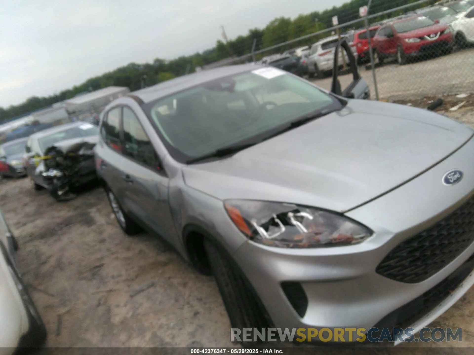 6 Photograph of a damaged car 1FMCU0F69MUA76761 FORD ESCAPE 2021