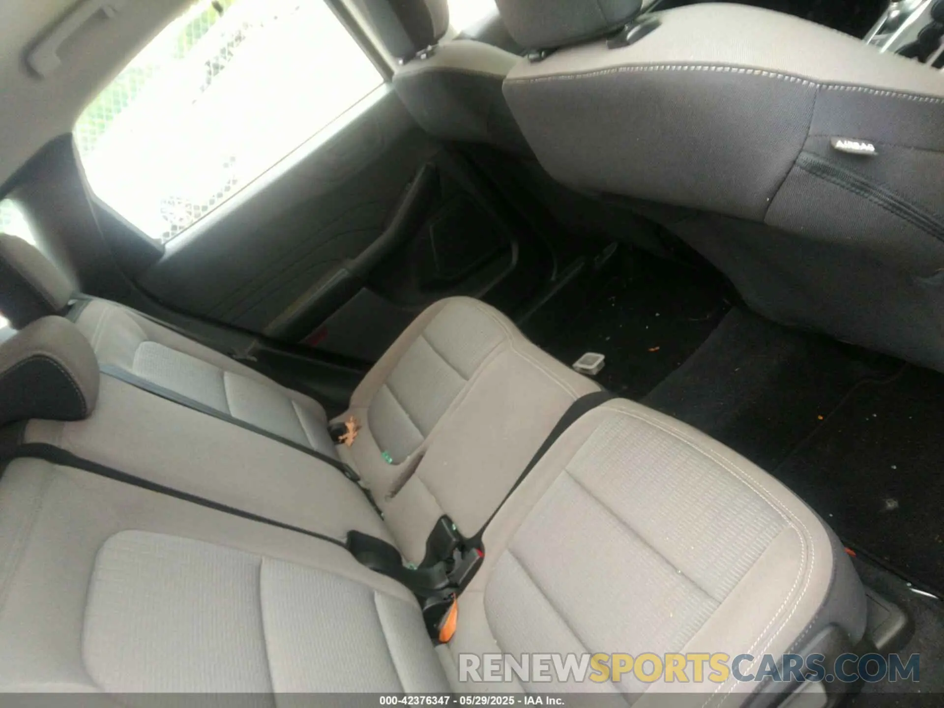 8 Photograph of a damaged car 1FMCU0F69MUA76761 FORD ESCAPE 2021