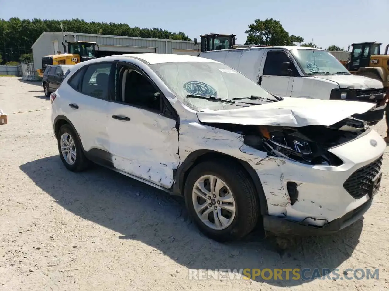 4 Photograph of a damaged car 1FMCU0F69MUB10990 FORD ESCAPE 2021