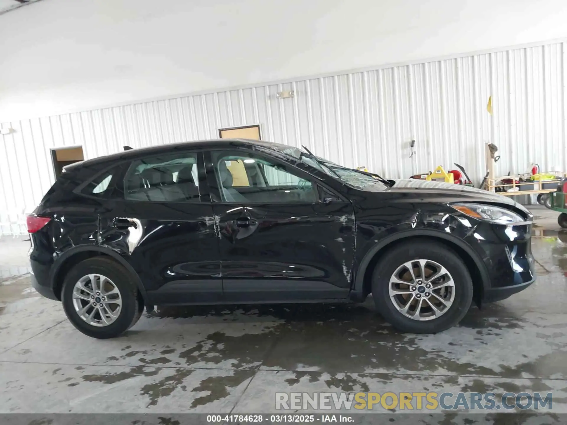 14 Photograph of a damaged car 1FMCU0F6XMUA77921 FORD ESCAPE 2021