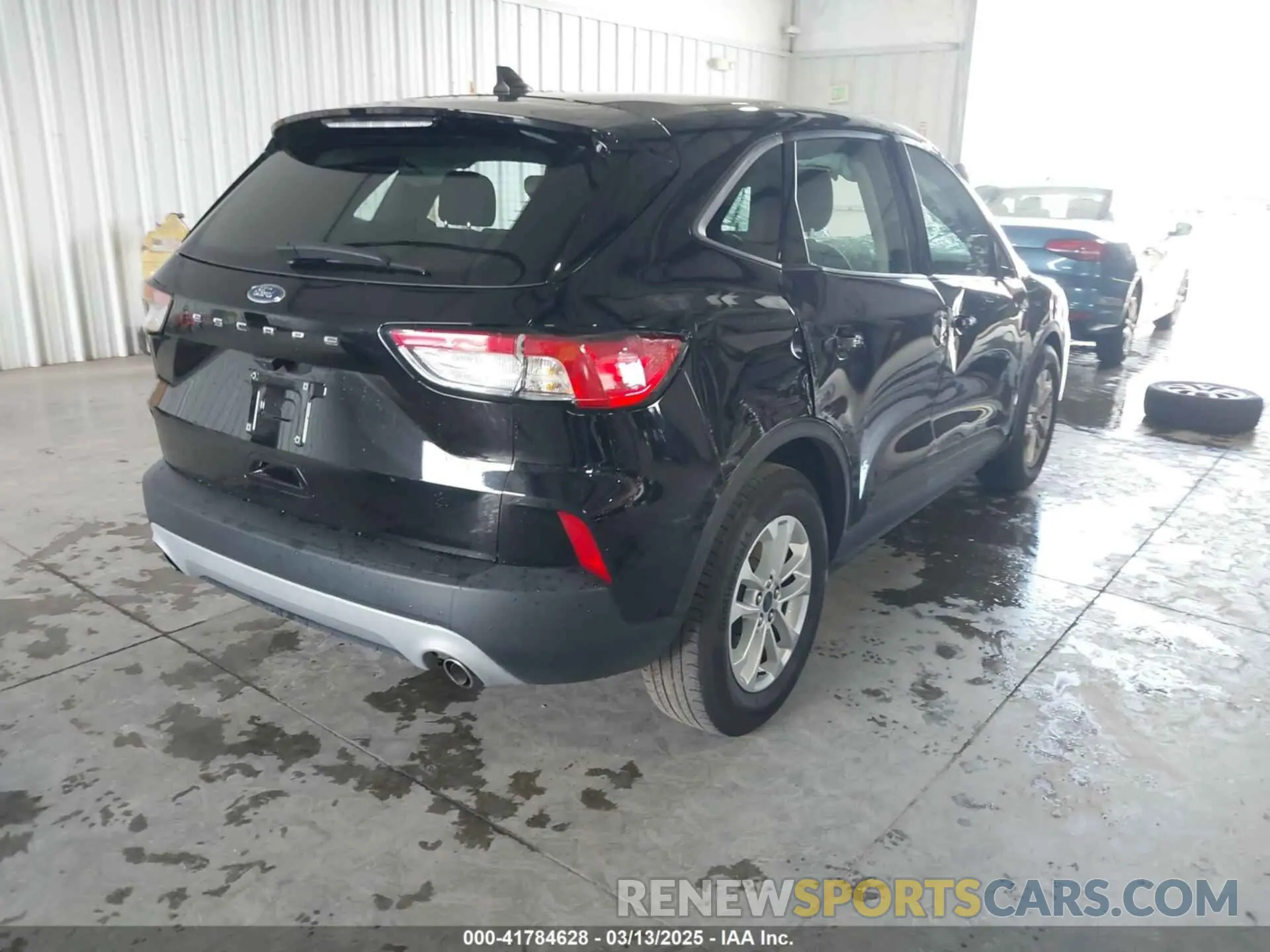4 Photograph of a damaged car 1FMCU0F6XMUA77921 FORD ESCAPE 2021