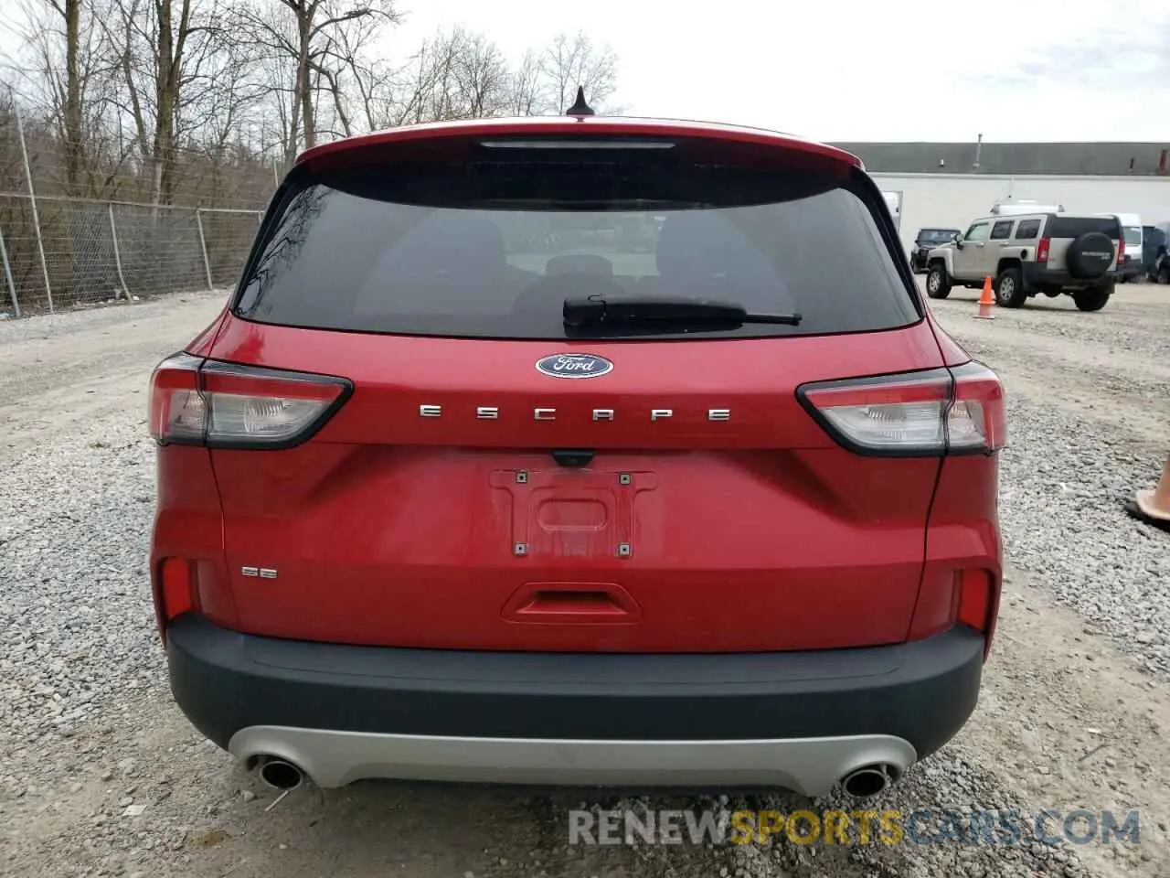 6 Photograph of a damaged car 1FMCU0G60MUA31268 FORD ESCAPE 2021