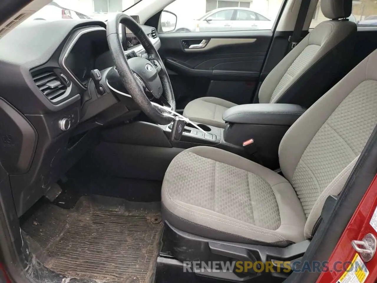 7 Photograph of a damaged car 1FMCU0G60MUA31268 FORD ESCAPE 2021