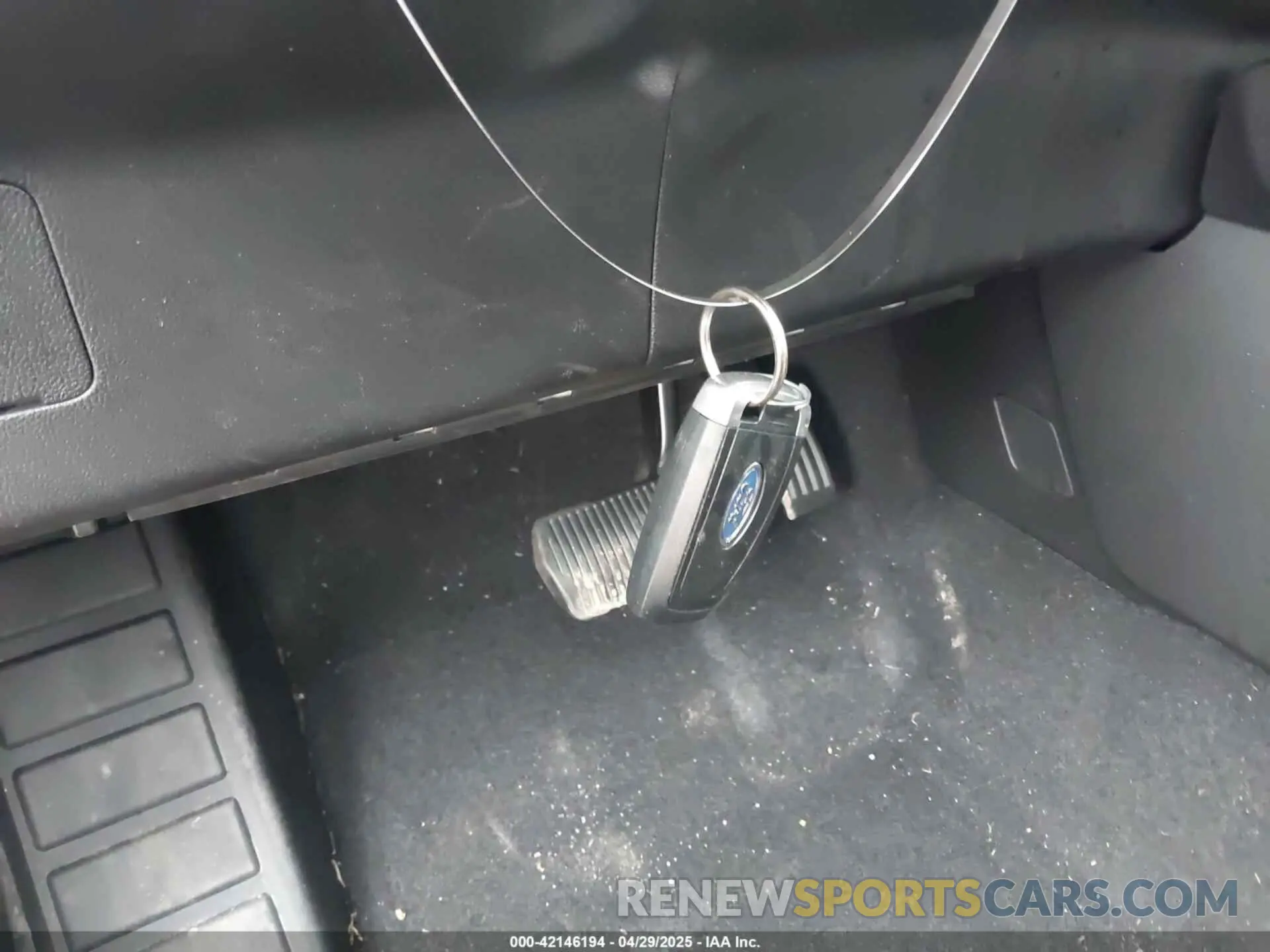11 Photograph of a damaged car 1FMCU0G60MUB10259 FORD ESCAPE 2021