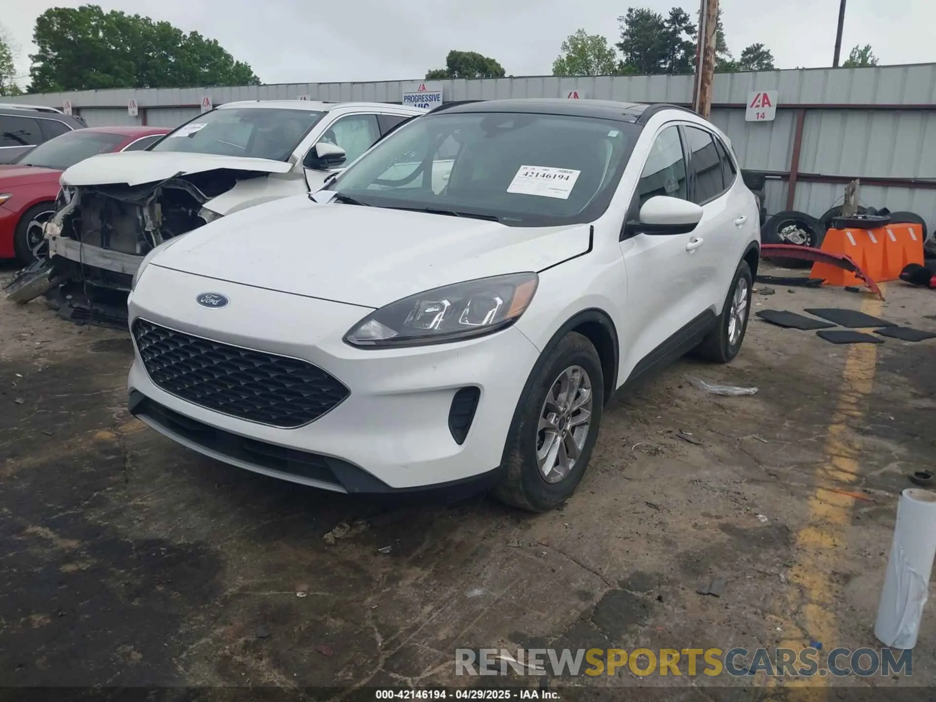 2 Photograph of a damaged car 1FMCU0G60MUB10259 FORD ESCAPE 2021