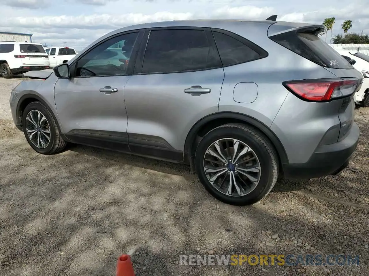 2 Photograph of a damaged car 1FMCU0G60MUB26476 FORD ESCAPE 2021