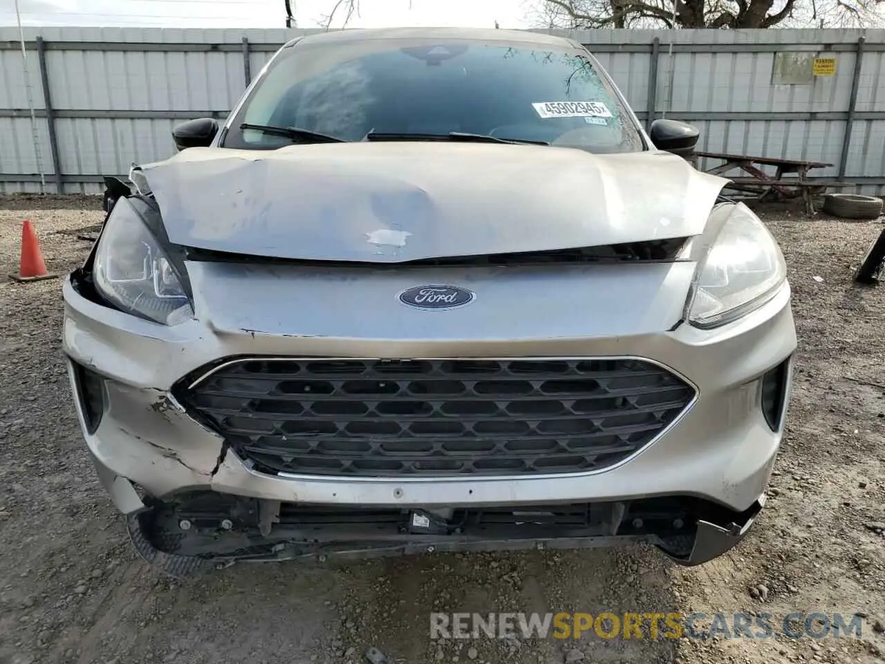 5 Photograph of a damaged car 1FMCU0G60MUB26476 FORD ESCAPE 2021