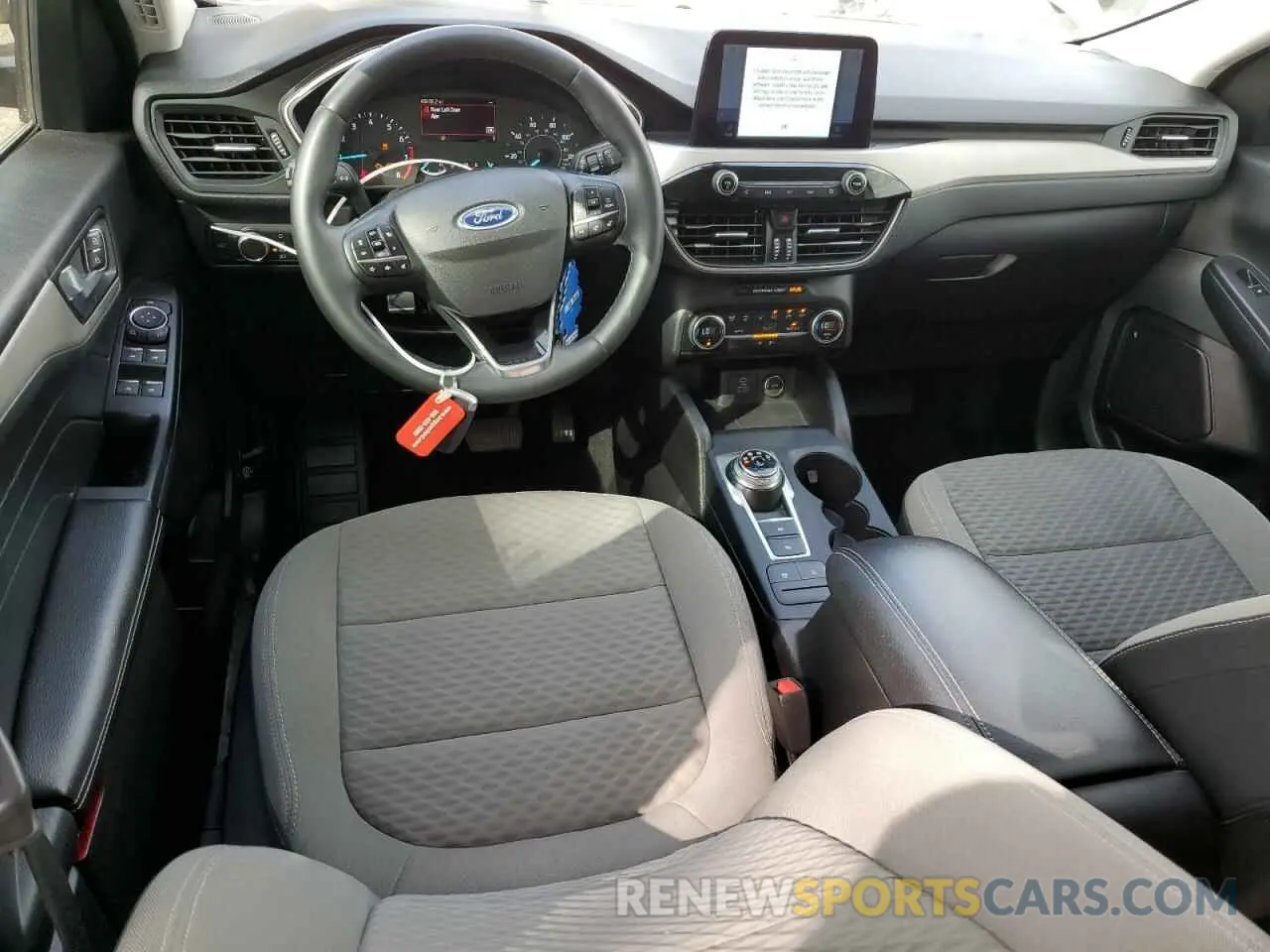 8 Photograph of a damaged car 1FMCU0G60MUB26476 FORD ESCAPE 2021