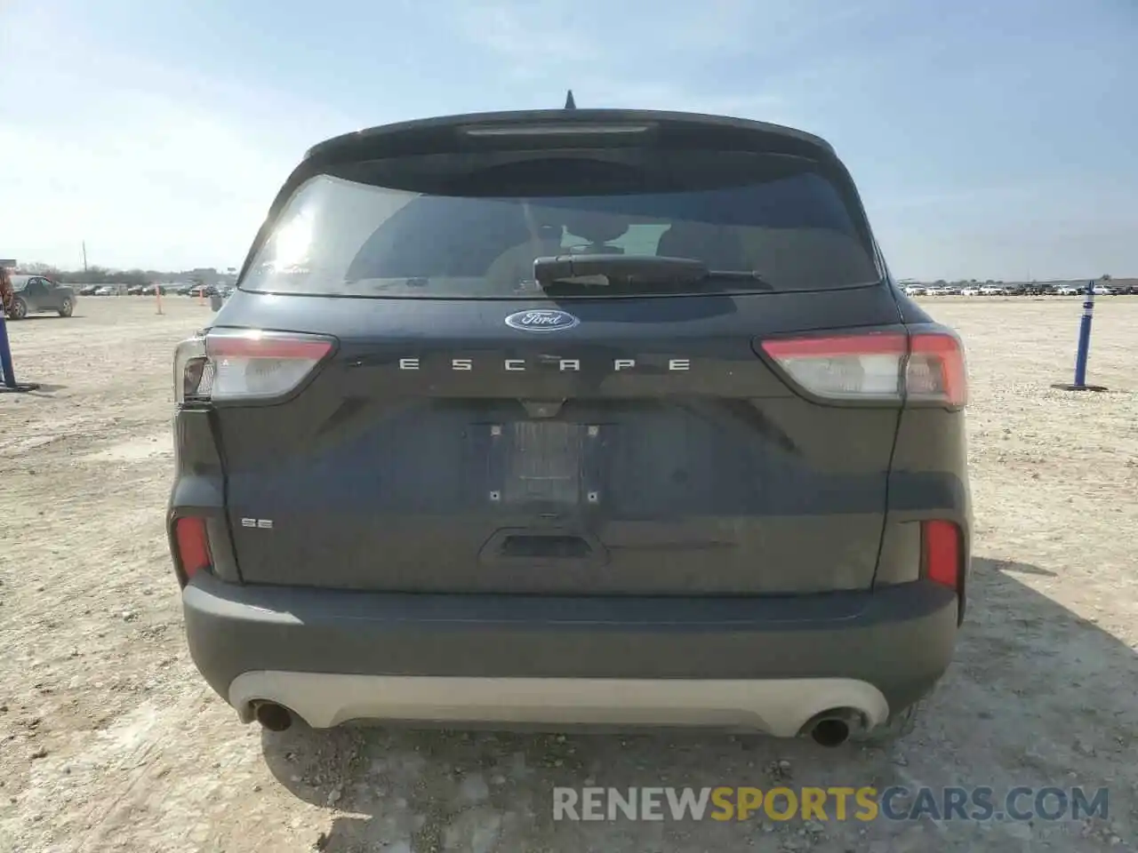 6 Photograph of a damaged car 1FMCU0G60MUB31757 FORD ESCAPE 2021