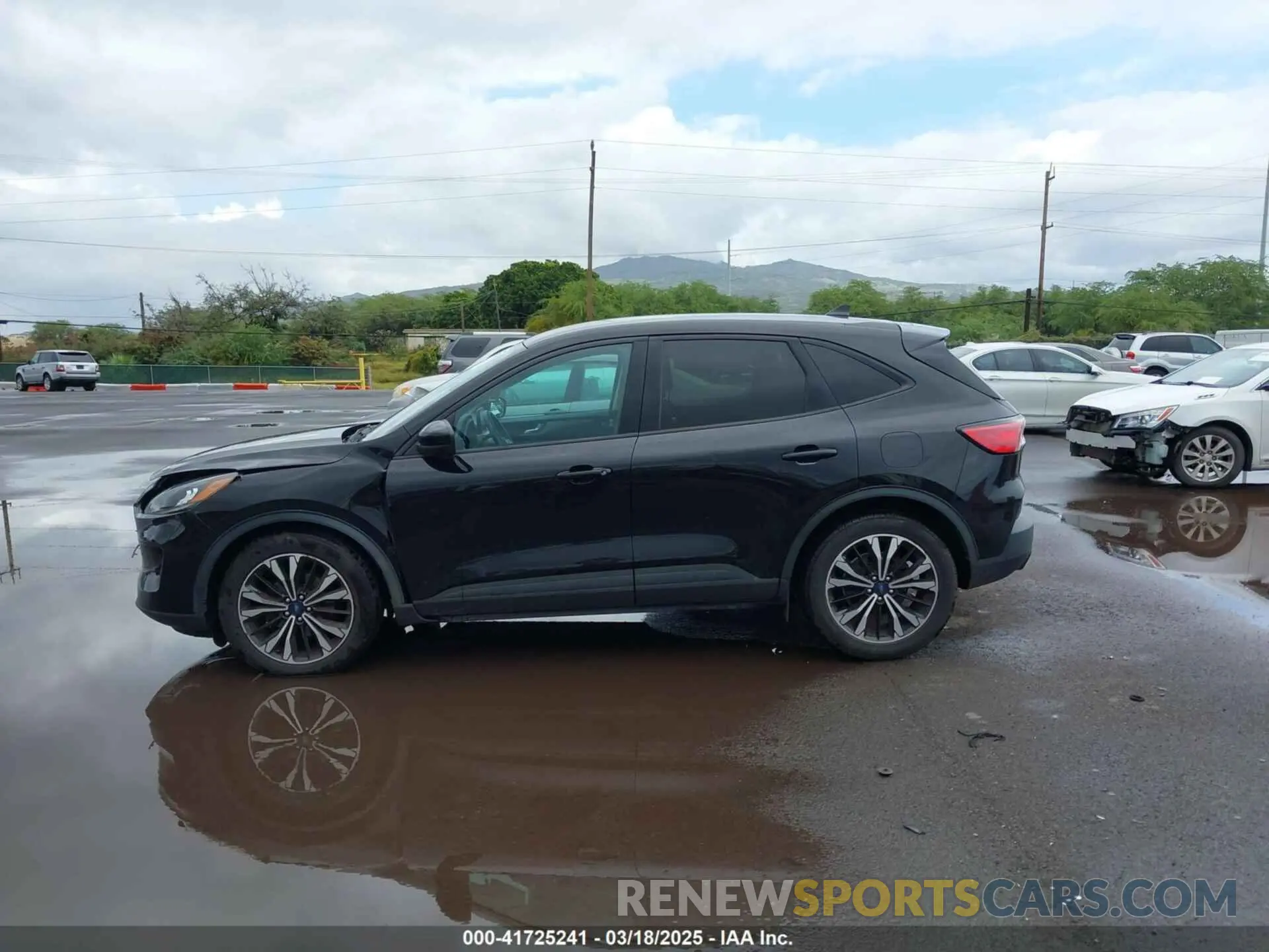 14 Photograph of a damaged car 1FMCU0G61MUA15936 FORD ESCAPE 2021