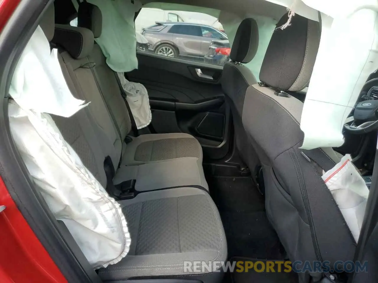 11 Photograph of a damaged car 1FMCU0G61MUA21588 FORD ESCAPE 2021
