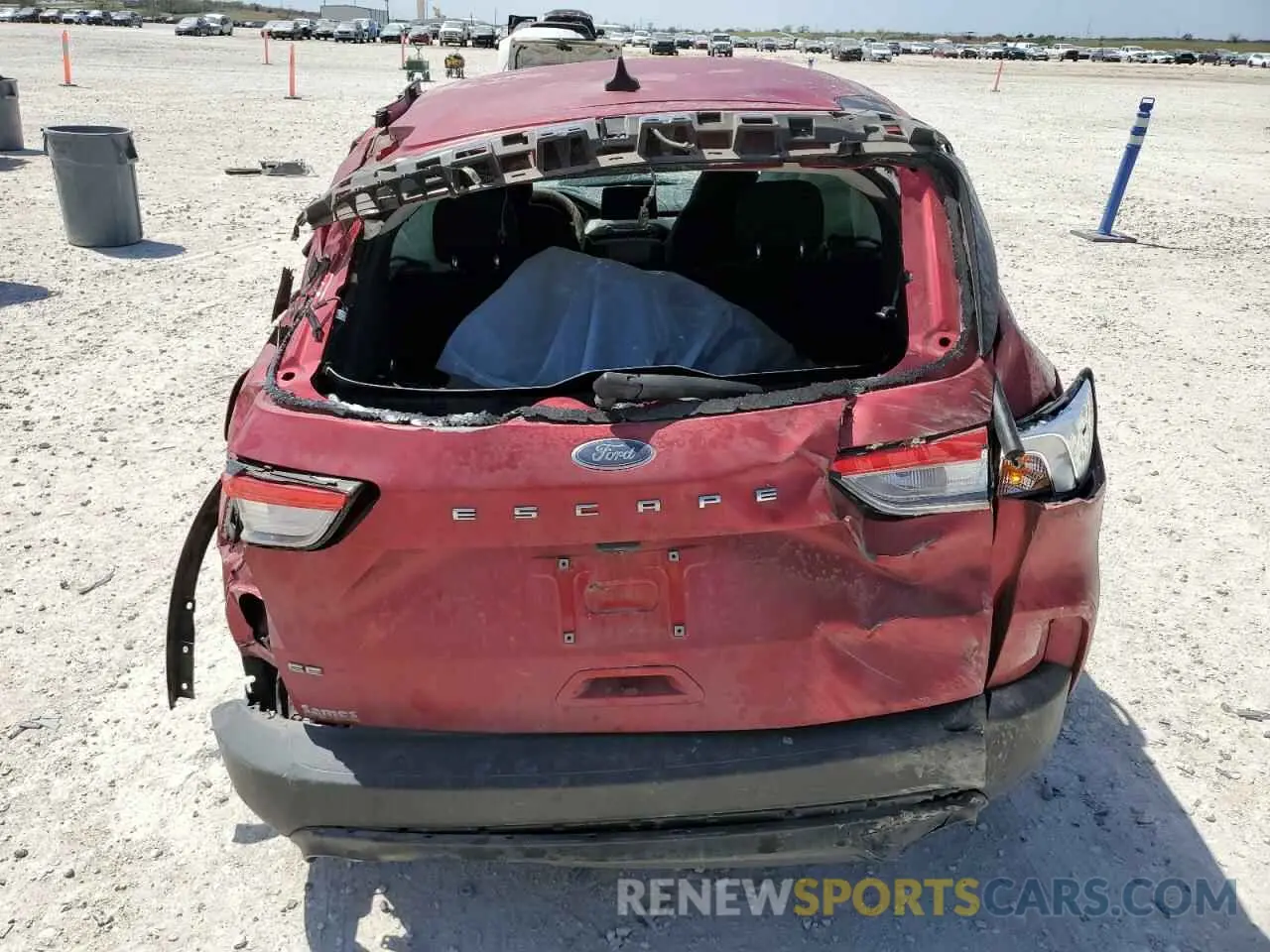 6 Photograph of a damaged car 1FMCU0G61MUA91950 FORD ESCAPE 2021