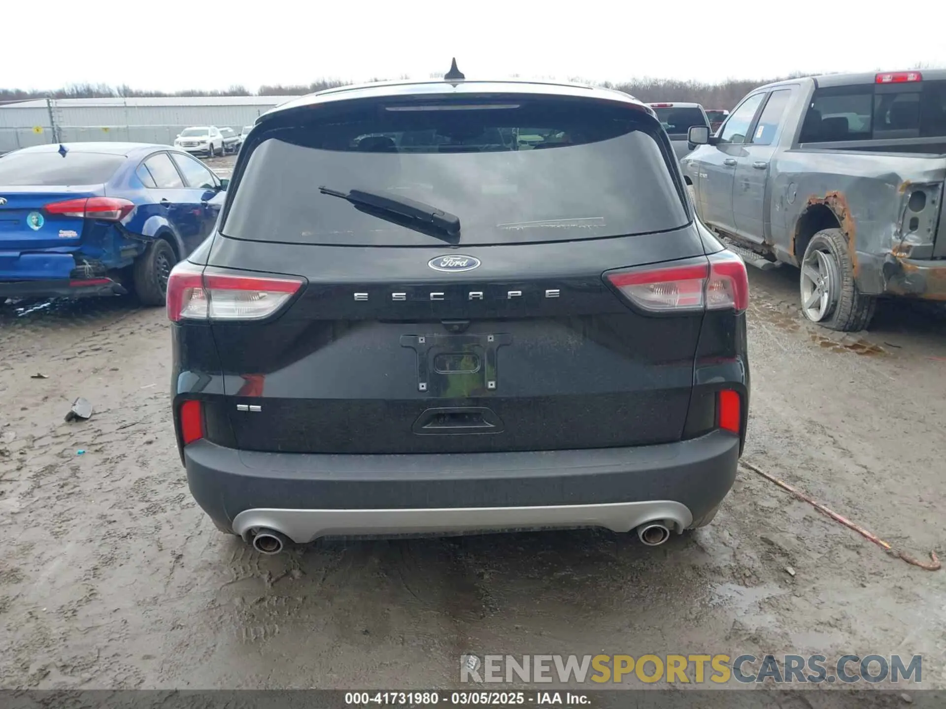 16 Photograph of a damaged car 1FMCU0G61MUB23232 FORD ESCAPE 2021
