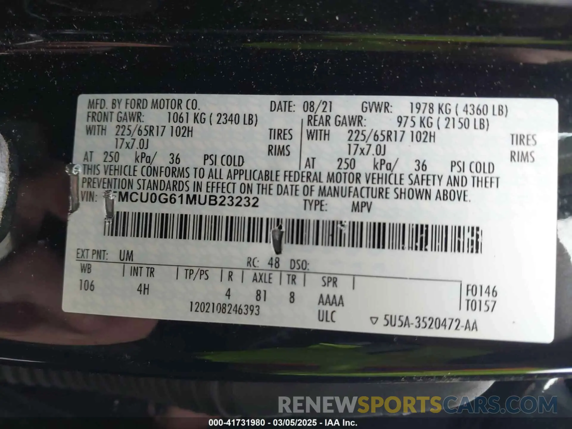 9 Photograph of a damaged car 1FMCU0G61MUB23232 FORD ESCAPE 2021