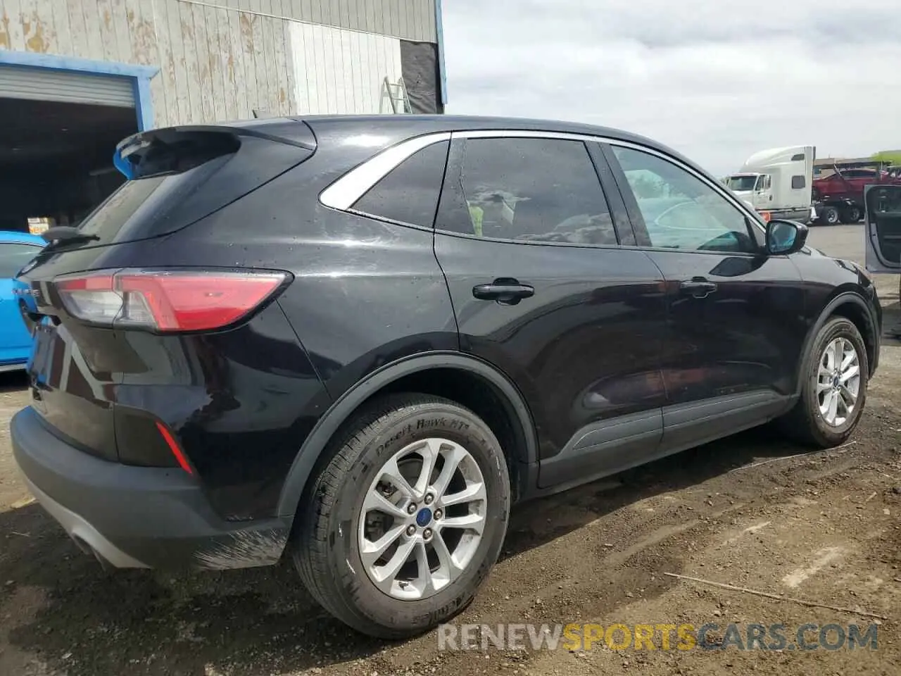3 Photograph of a damaged car 1FMCU0G62MUA14570 FORD ESCAPE 2021