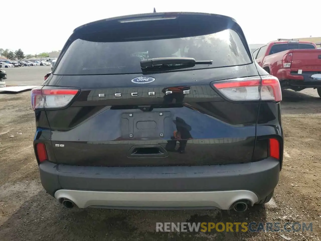 6 Photograph of a damaged car 1FMCU0G62MUA14570 FORD ESCAPE 2021