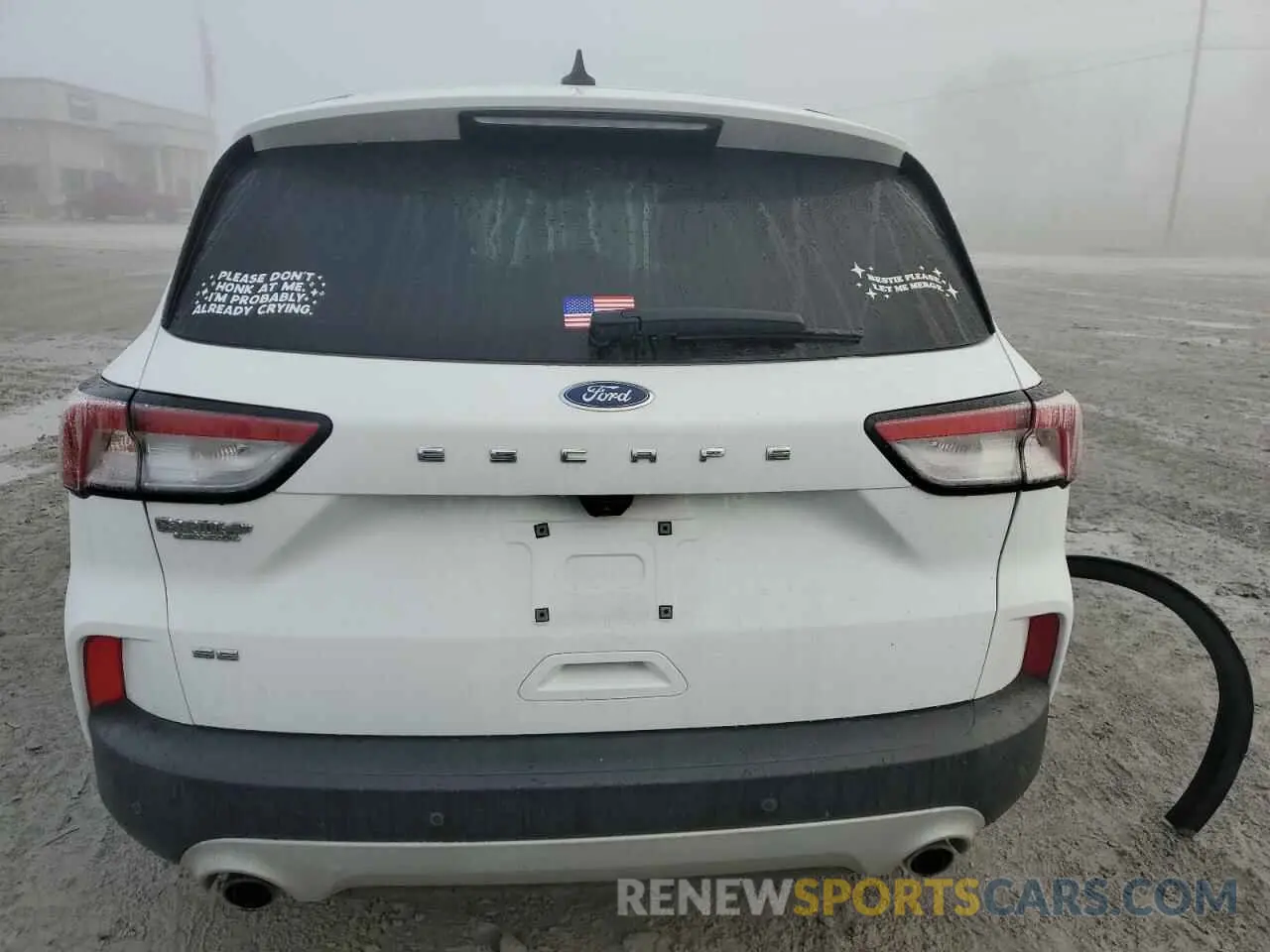 6 Photograph of a damaged car 1FMCU0G62MUA58519 FORD ESCAPE 2021