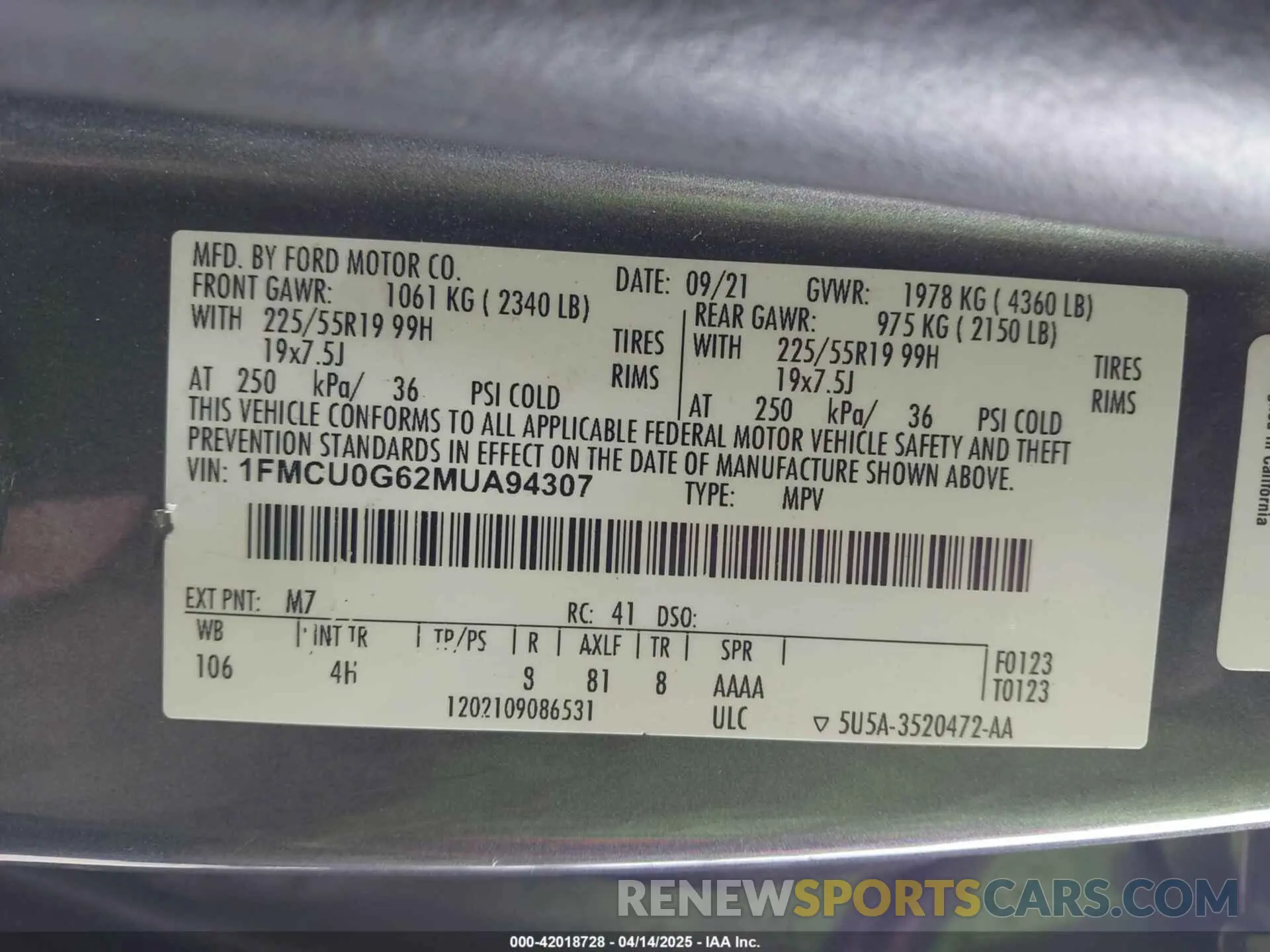 9 Photograph of a damaged car 1FMCU0G62MUA94307 FORD ESCAPE 2021