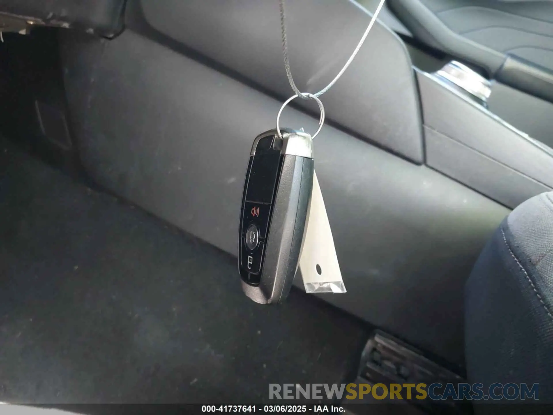 11 Photograph of a damaged car 1FMCU0G63MUA03934 FORD ESCAPE 2021