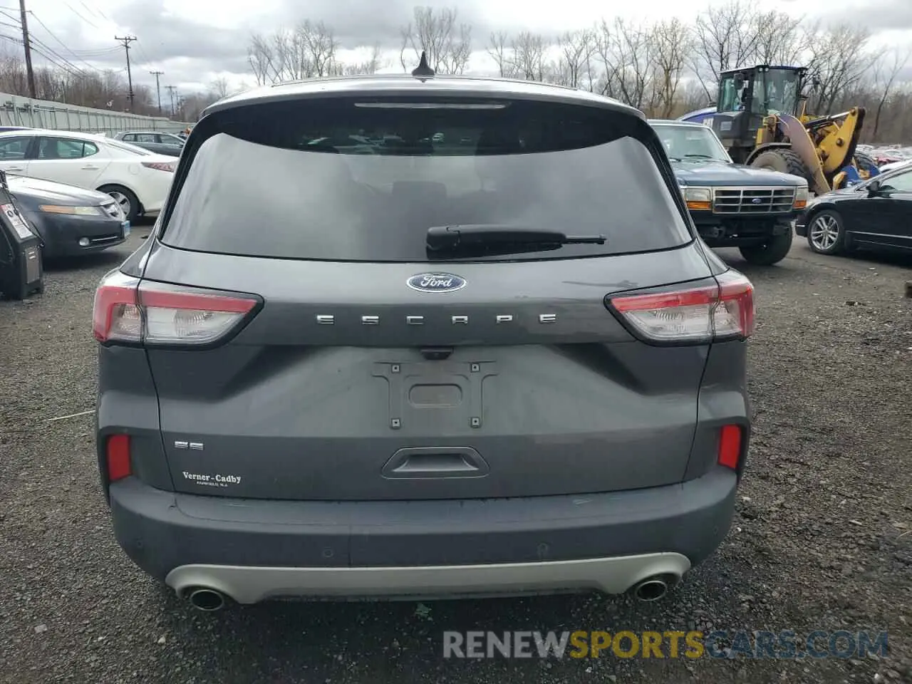 6 Photograph of a damaged car 1FMCU0G64MUA89352 FORD ESCAPE 2021