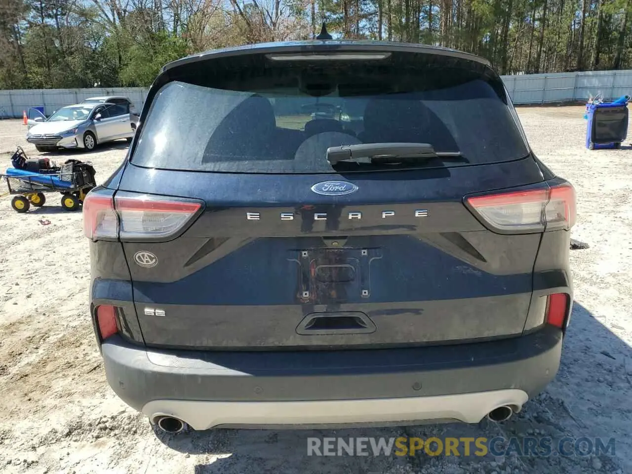 6 Photograph of a damaged car 1FMCU0G64MUA91070 FORD ESCAPE 2021
