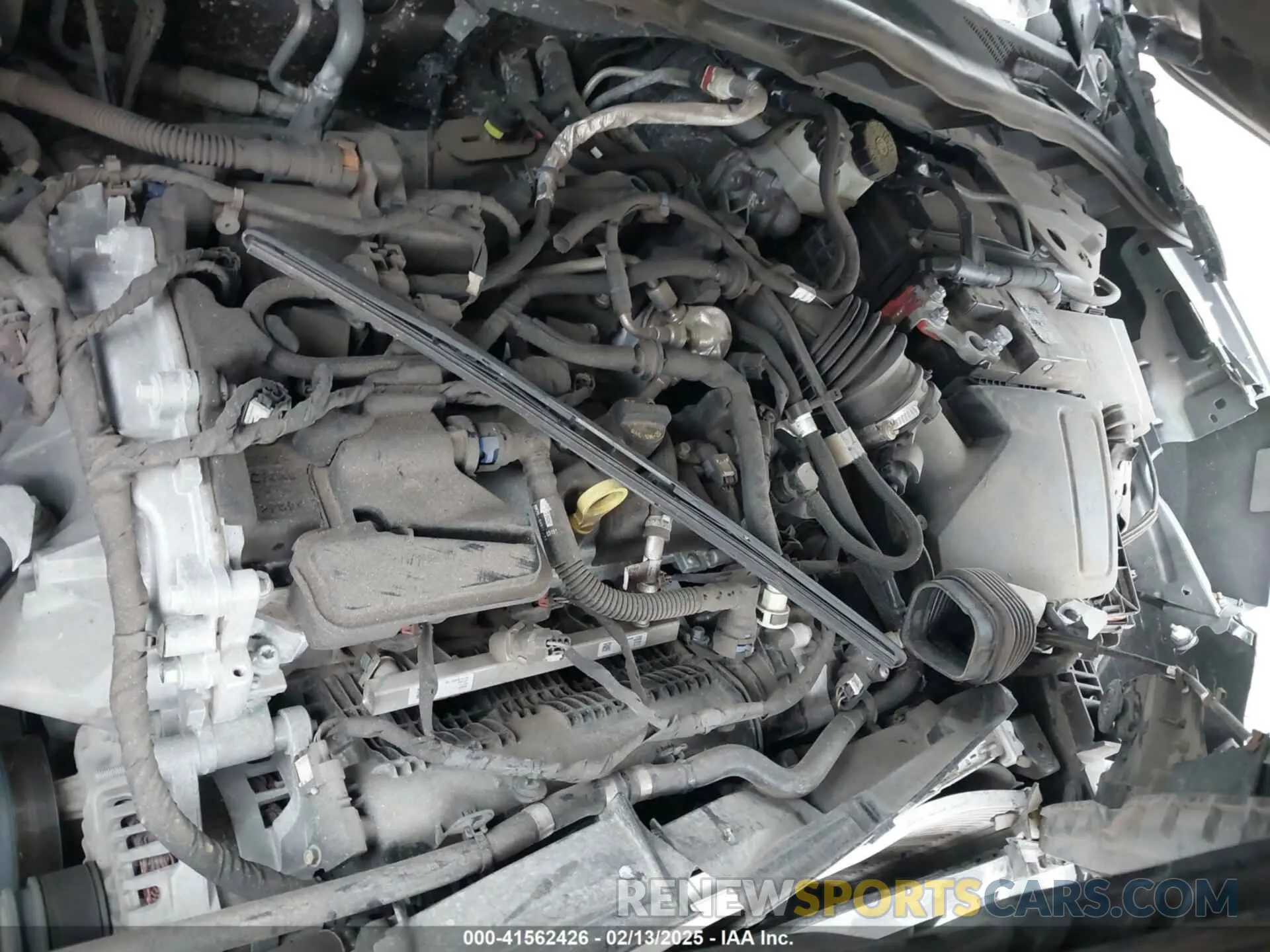 10 Photograph of a damaged car 1FMCU0G65MUA28429 FORD ESCAPE 2021