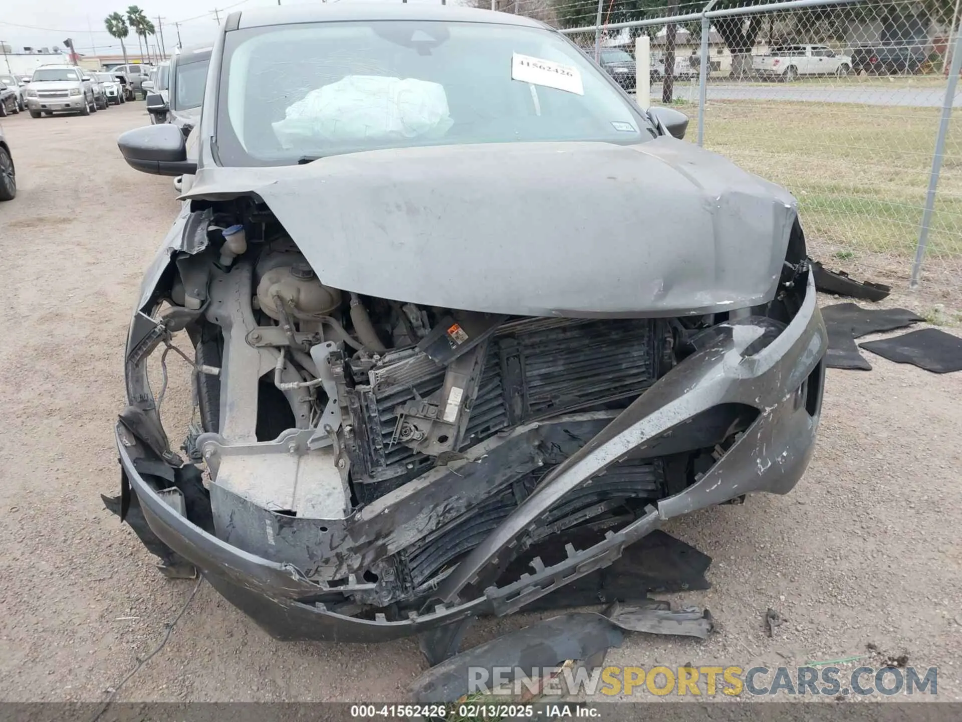 6 Photograph of a damaged car 1FMCU0G65MUA28429 FORD ESCAPE 2021