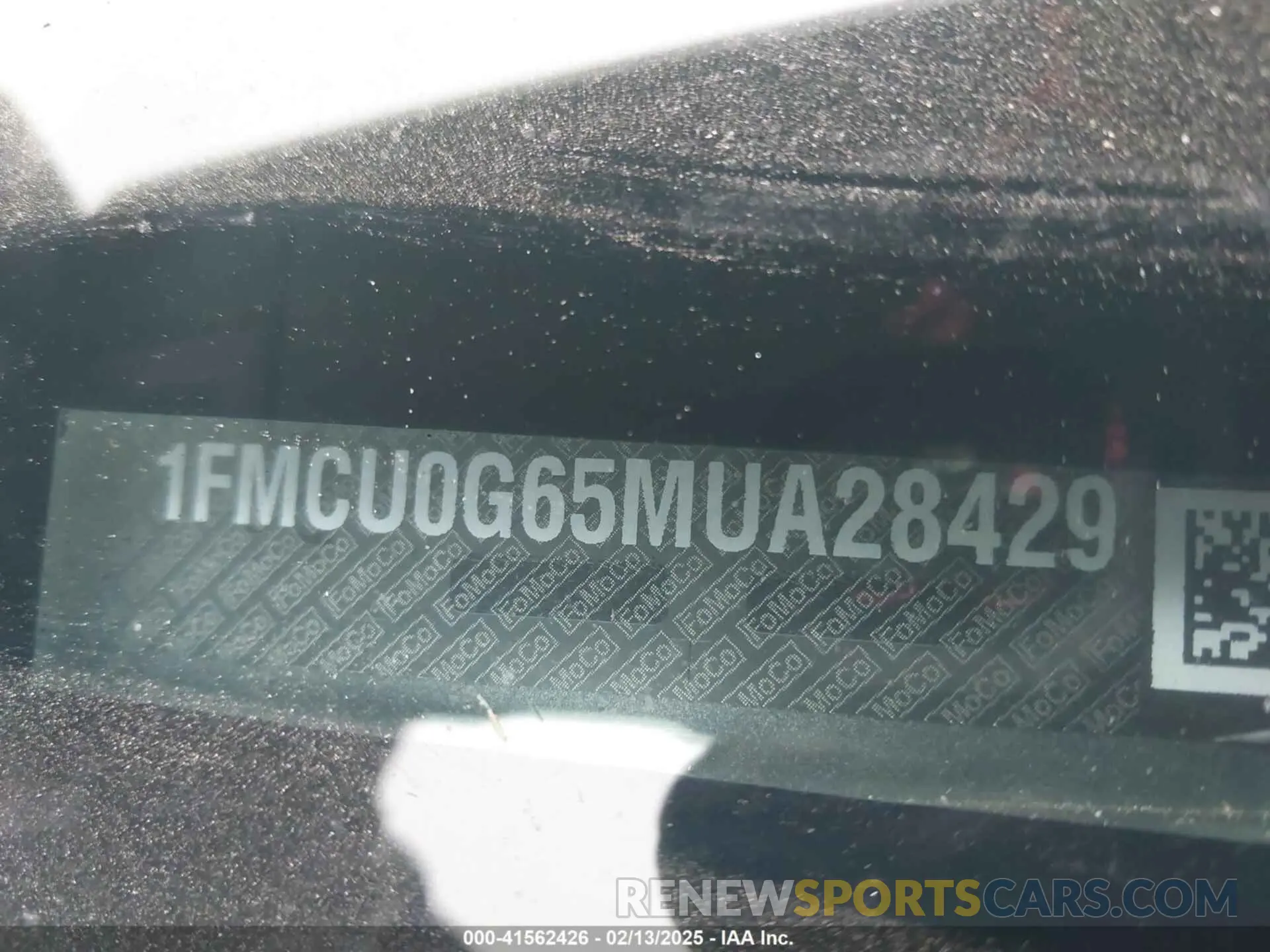 9 Photograph of a damaged car 1FMCU0G65MUA28429 FORD ESCAPE 2021
