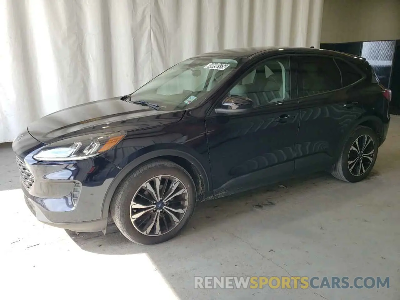 1 Photograph of a damaged car 1FMCU0G65MUA46963 FORD ESCAPE 2021