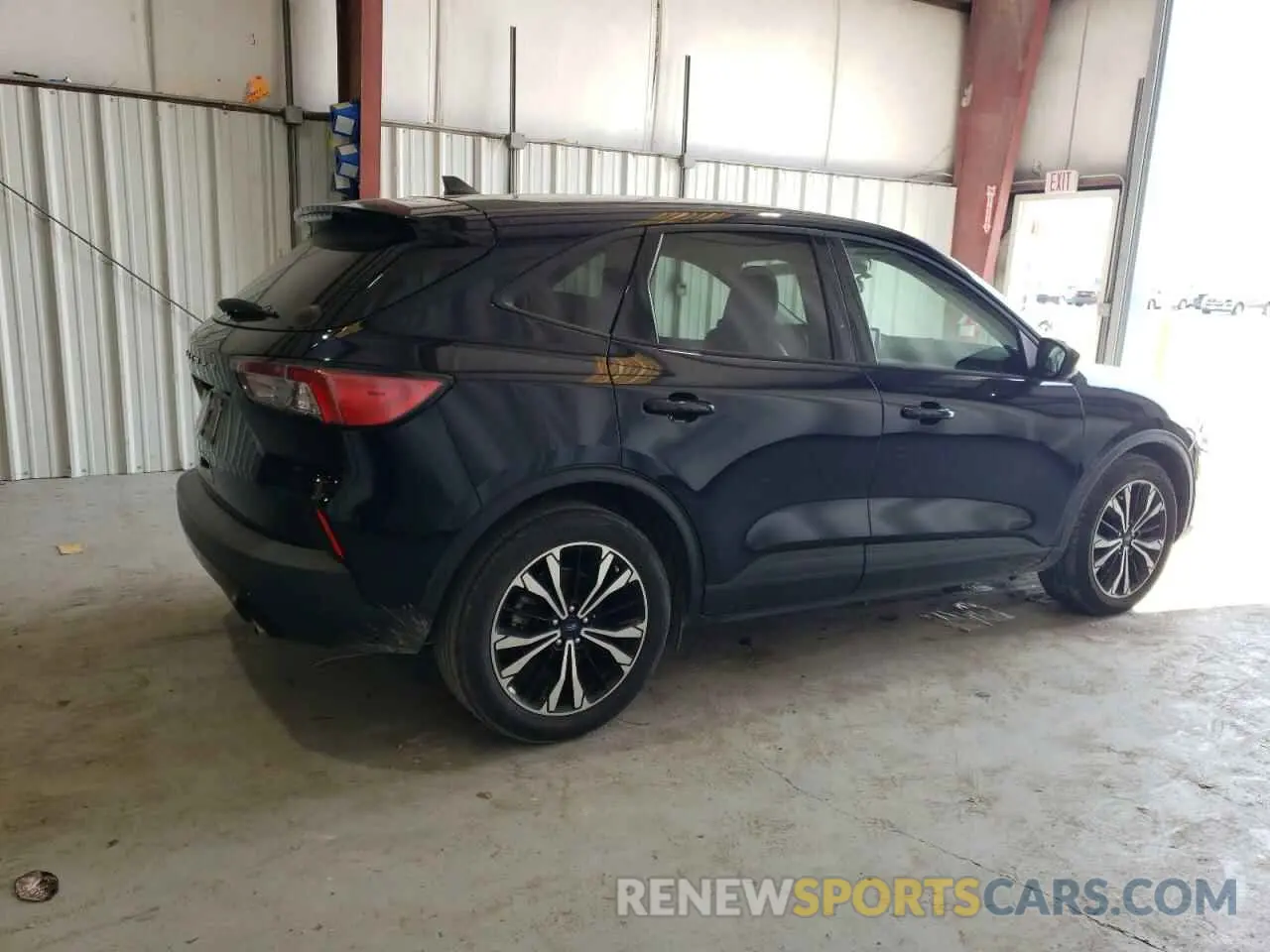 3 Photograph of a damaged car 1FMCU0G65MUA46963 FORD ESCAPE 2021