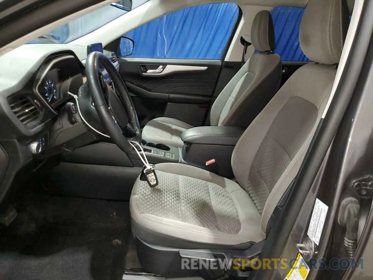 7 Photograph of a damaged car 1FMCU0G65MUA68848 FORD ESCAPE 2021