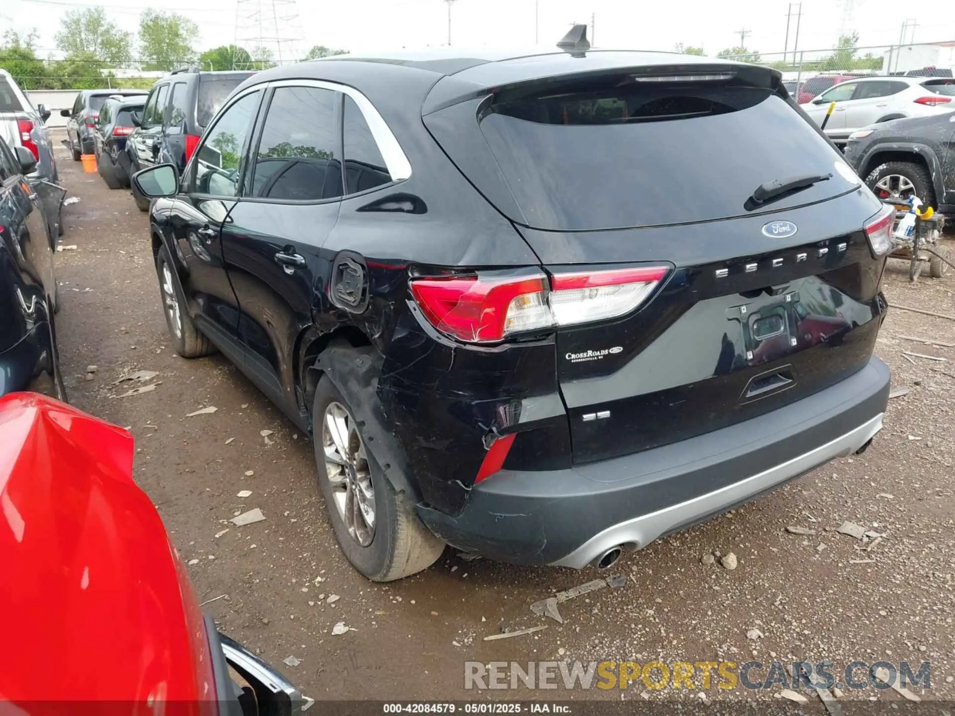 3 Photograph of a damaged car 1FMCU0G65MUB10368 FORD ESCAPE 2021
