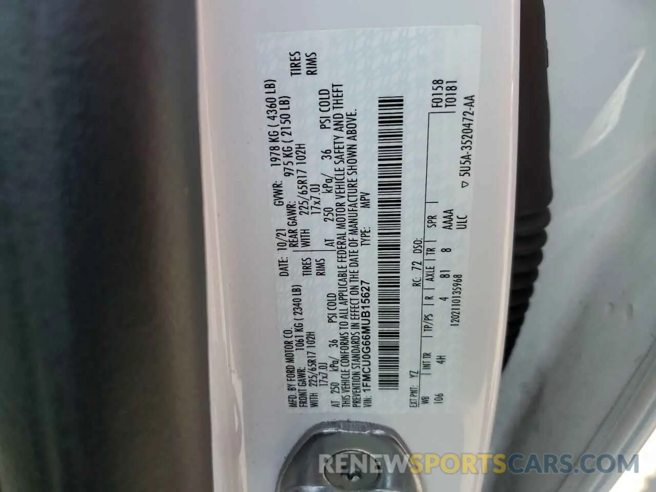 12 Photograph of a damaged car 1FMCU0G66MUB15627 FORD ESCAPE 2021