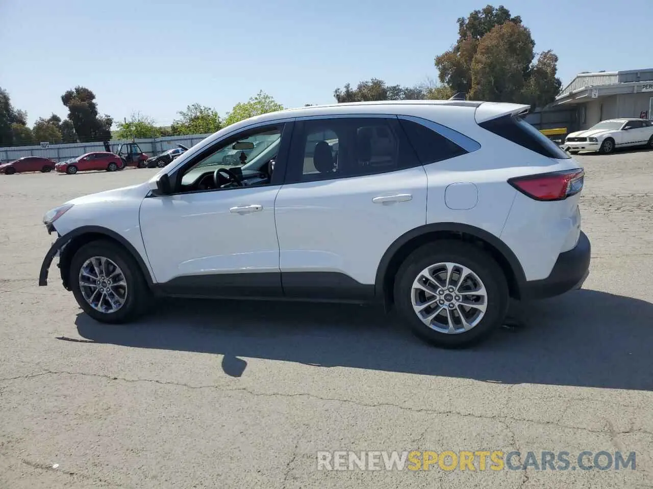 2 Photograph of a damaged car 1FMCU0G66MUB15627 FORD ESCAPE 2021