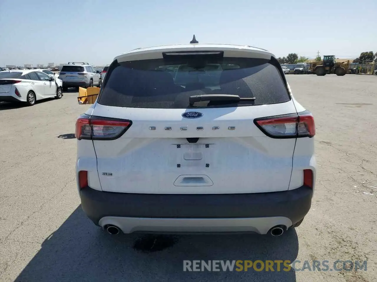 6 Photograph of a damaged car 1FMCU0G66MUB15627 FORD ESCAPE 2021