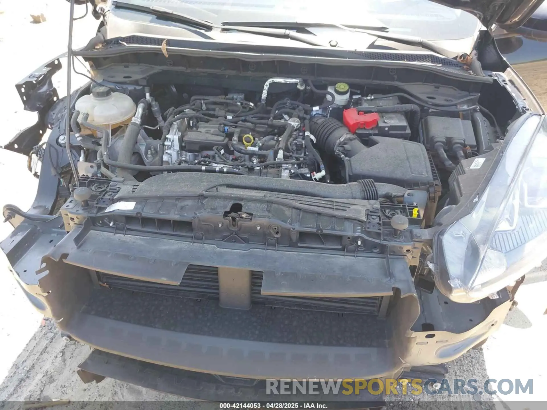 10 Photograph of a damaged car 1FMCU0G66MUB26983 FORD ESCAPE 2021