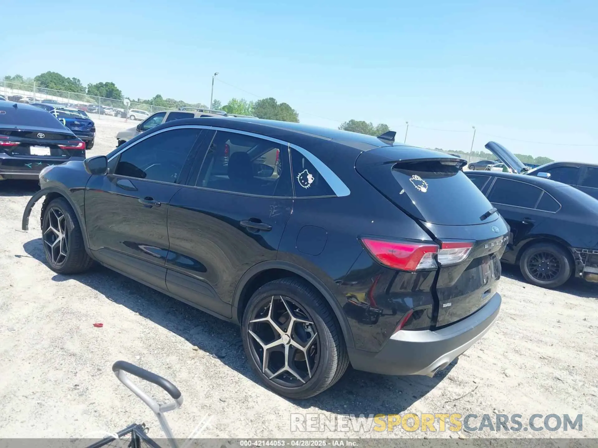 3 Photograph of a damaged car 1FMCU0G66MUB26983 FORD ESCAPE 2021