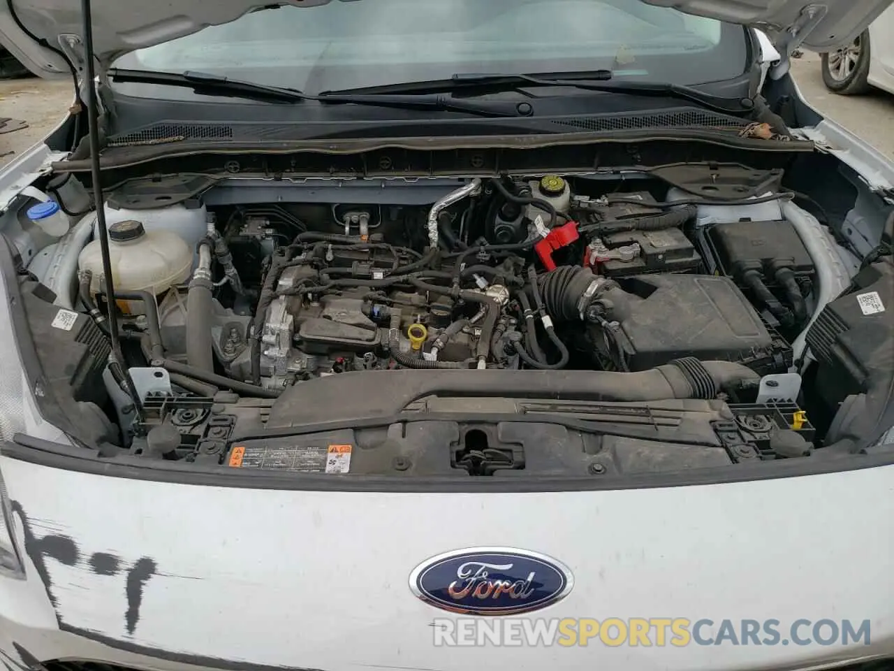 12 Photograph of a damaged car 1FMCU0G66MUB28961 FORD ESCAPE 2021