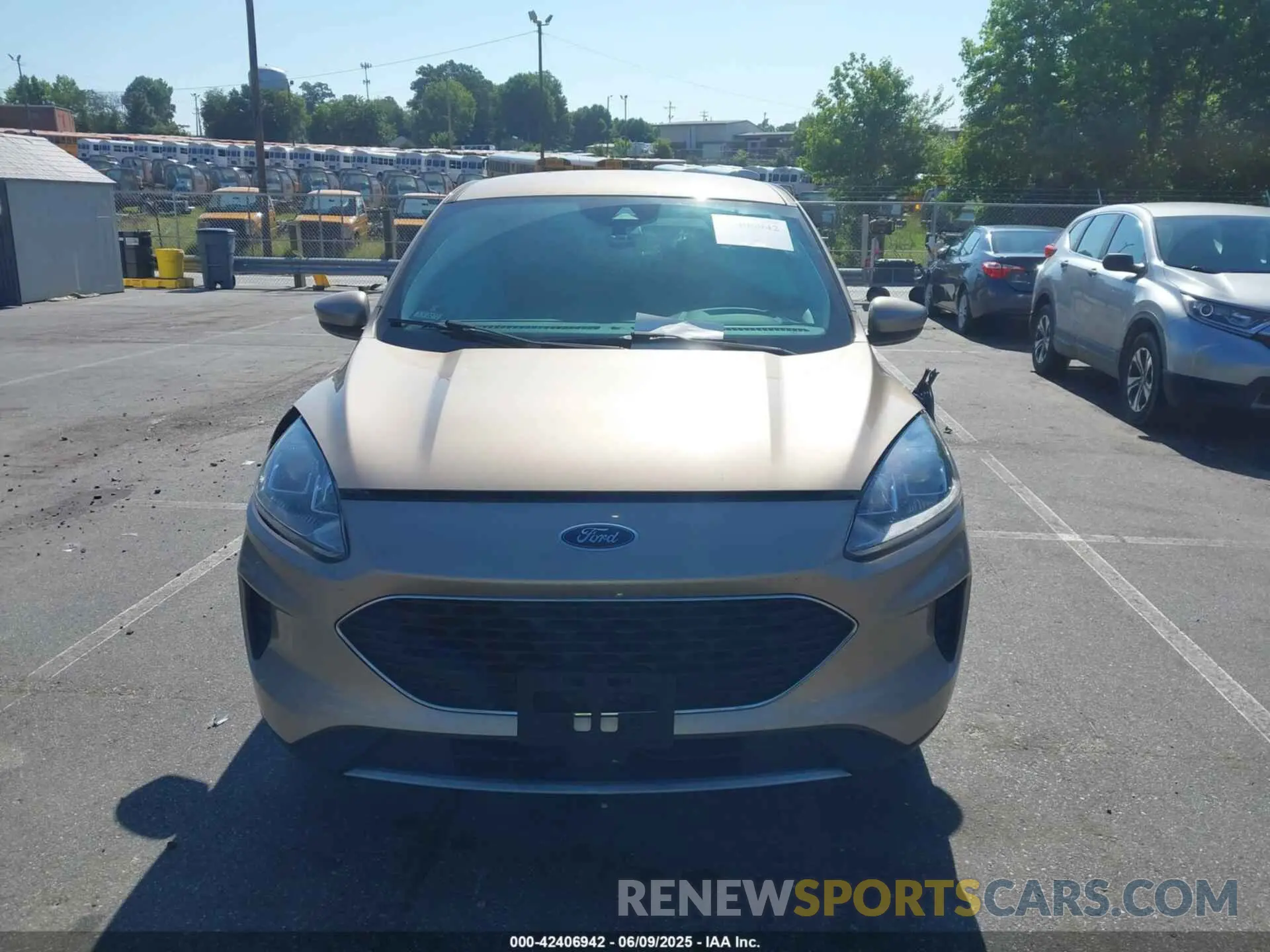 12 Photograph of a damaged car 1FMCU0G67MUA00194 FORD ESCAPE 2021