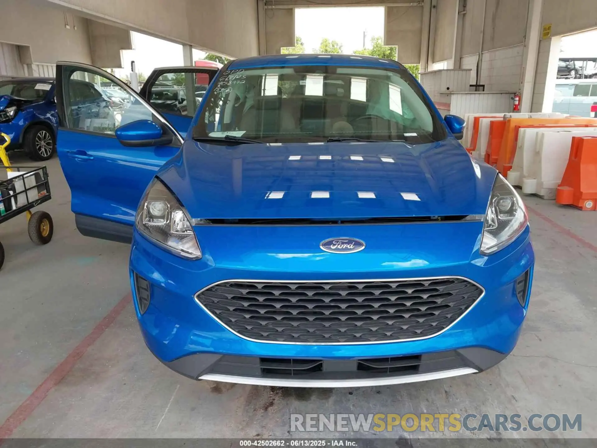 11 Photograph of a damaged car 1FMCU0G67MUA07288 FORD ESCAPE 2021