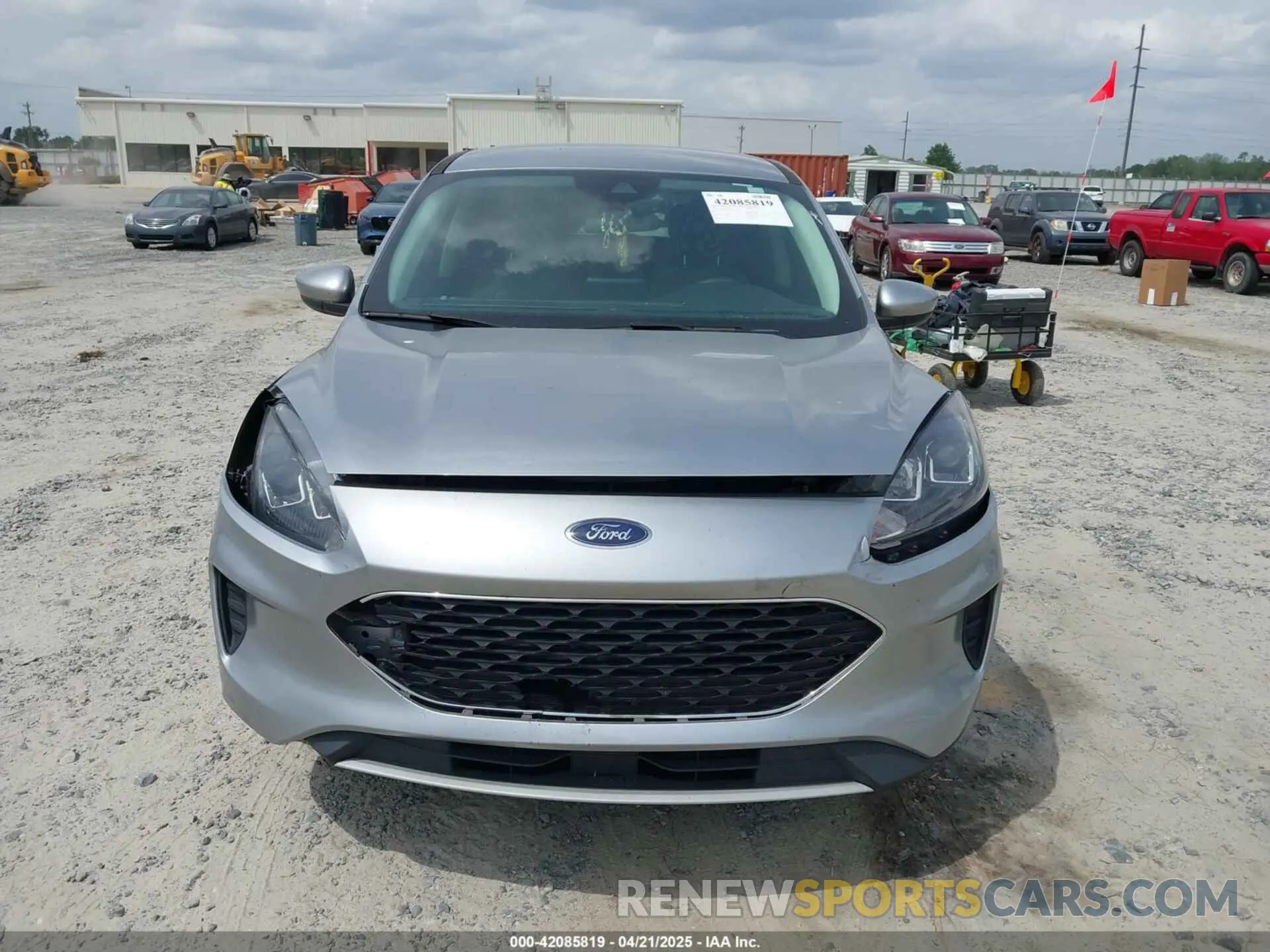 12 Photograph of a damaged car 1FMCU0G67MUA99969 FORD ESCAPE 2021