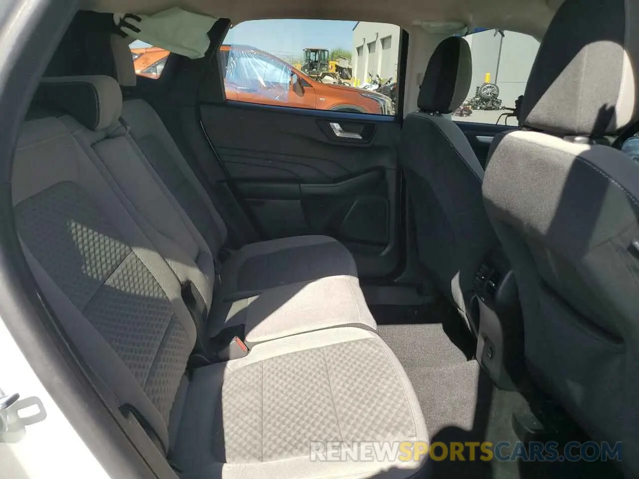 11 Photograph of a damaged car 1FMCU0G67MUB29424 FORD ESCAPE 2021