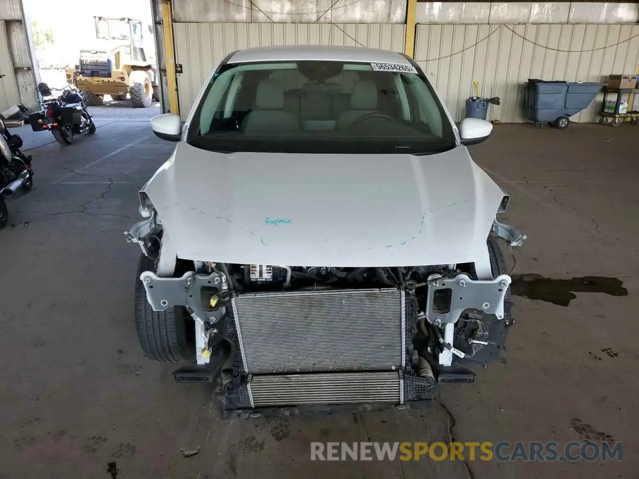 5 Photograph of a damaged car 1FMCU0G68MUA41949 FORD ESCAPE 2021