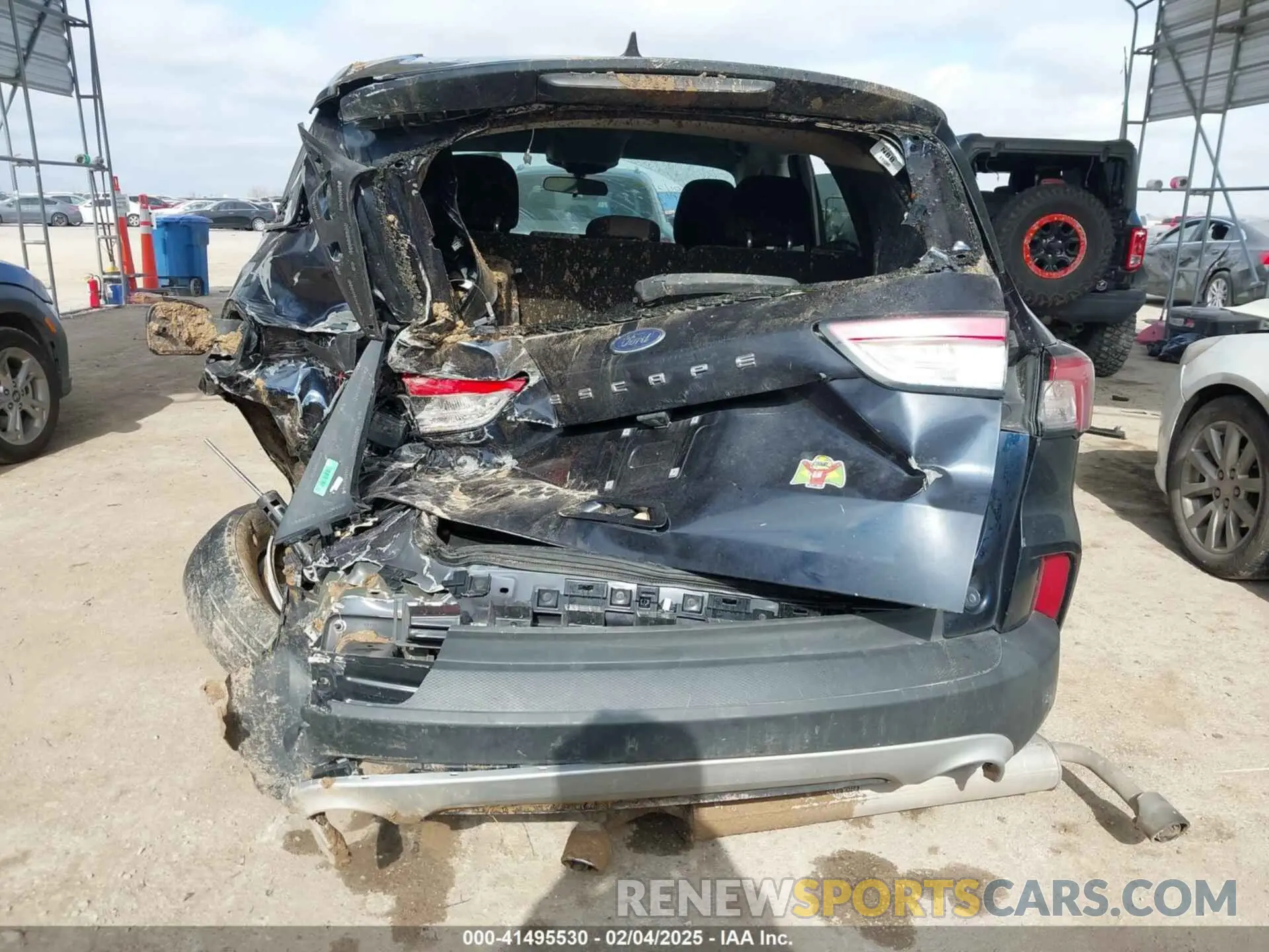 16 Photograph of a damaged car 1FMCU0G68MUB00398 FORD ESCAPE 2021