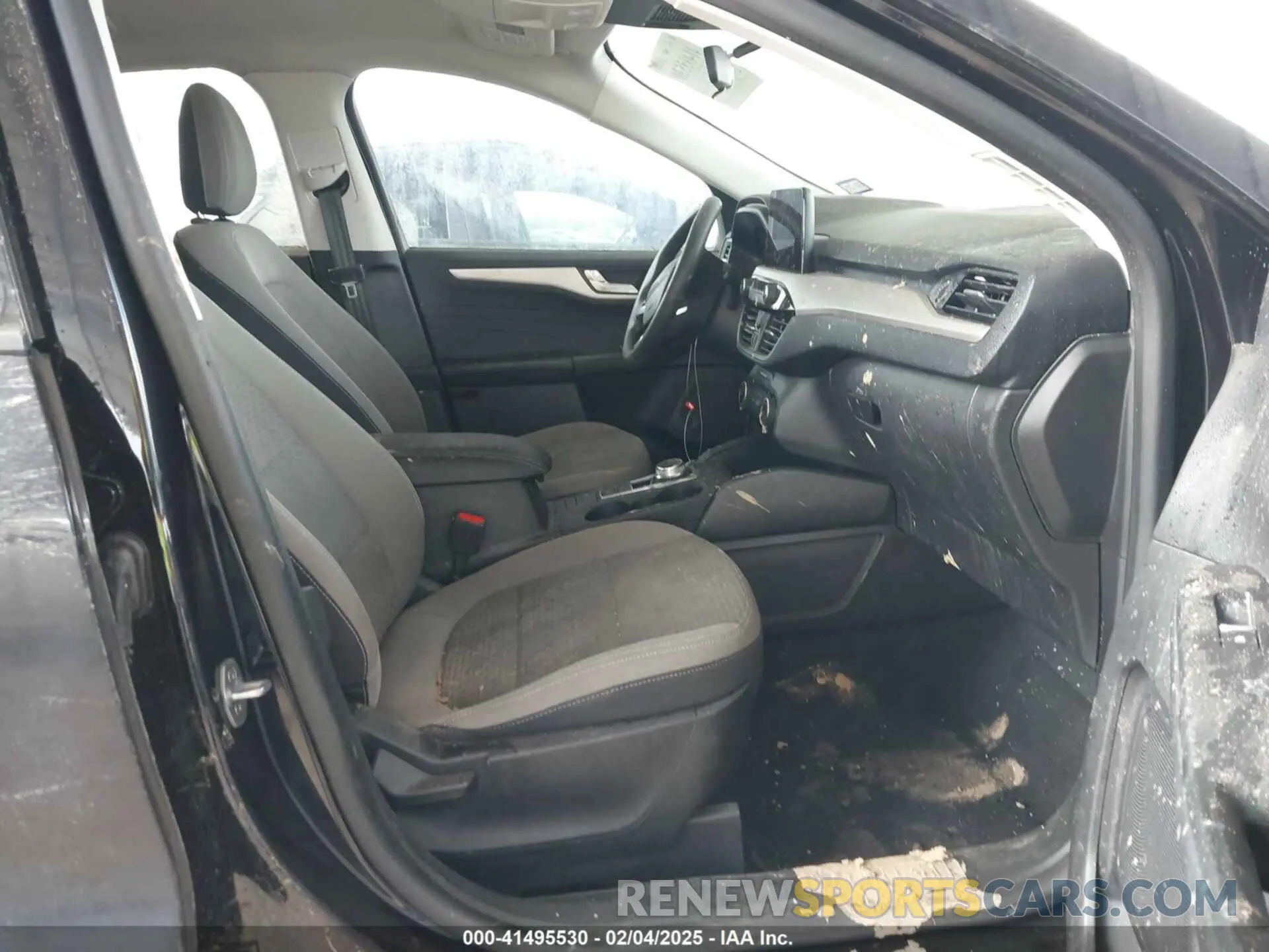 5 Photograph of a damaged car 1FMCU0G68MUB00398 FORD ESCAPE 2021